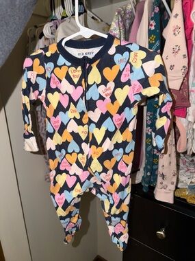 Old Navy Navy Footed One-Piece with Multicolor Heart Print